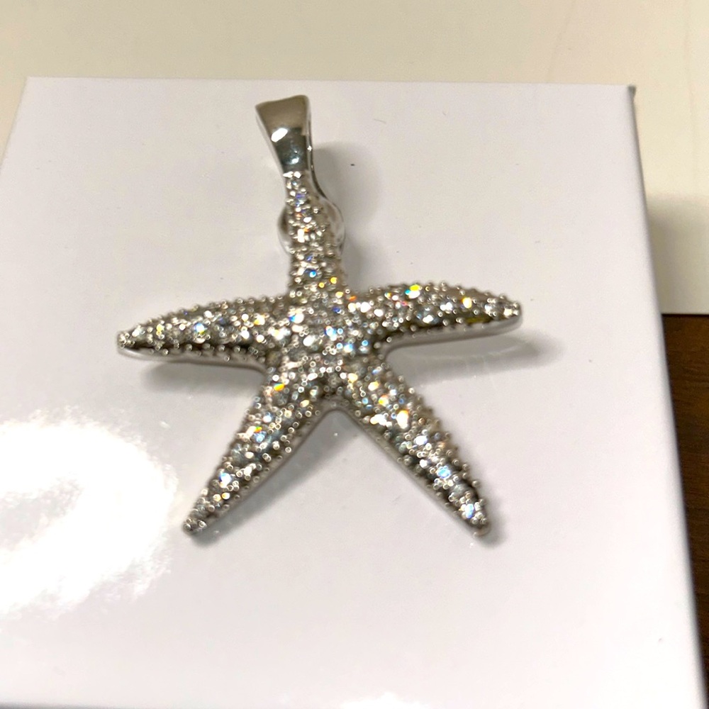 RMN vintage star fish pendant magnetic clasp silver tone clear rhineston…